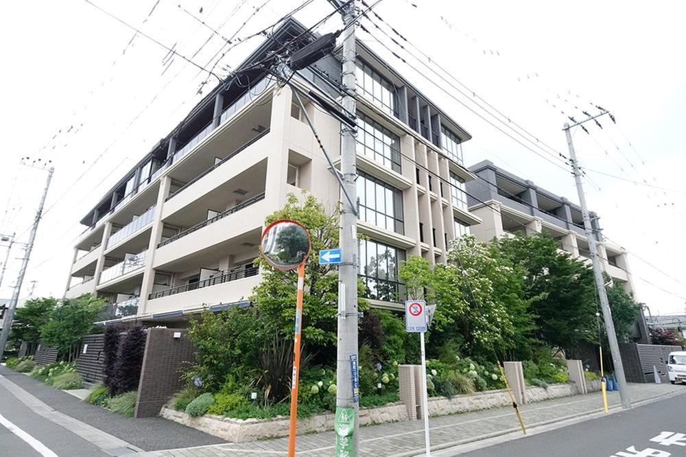 3LDK apartment in Nishitokyo, Tokyo - Photo 1