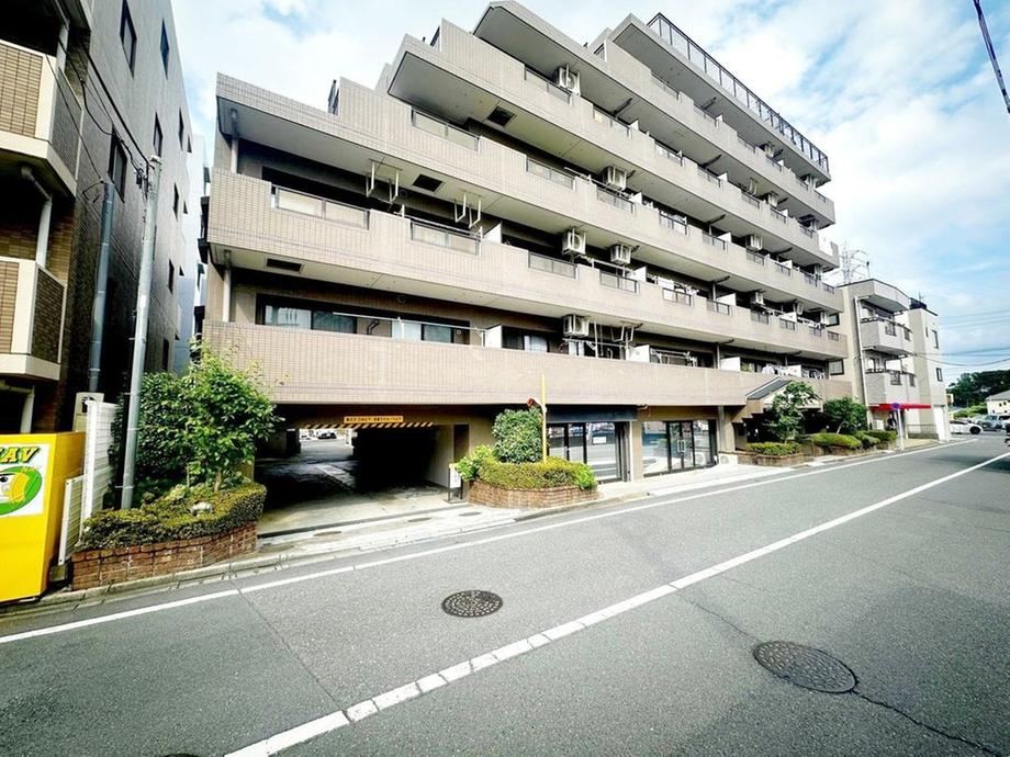 3LDK apartment in Higashikurume, Tokyo - Photo 1
