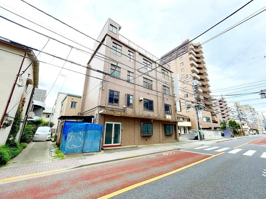 145 m² land in Fuchu, Tokyo - Photo 1