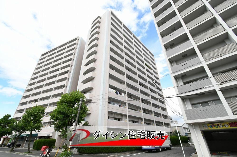 3LDK apartment in Naka Ward, Hiroshima - Photo 1