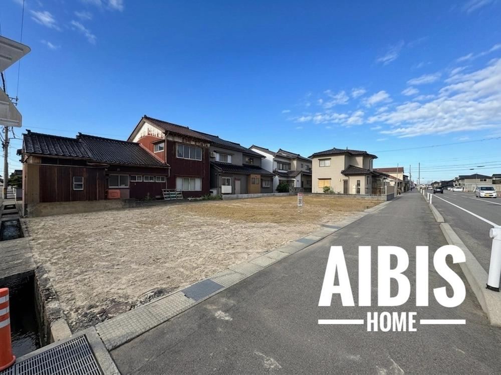 298 m² land in Takaoka, Toyama - Photo 1