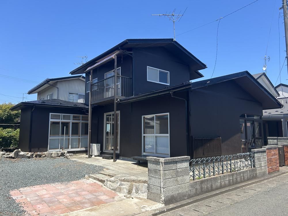 4LDK house in Shiwa, Shiwa District, Iwate - Photo 1