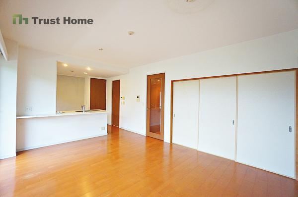 4LDK apartment in Kita Ward, Kobe, Hyogo - Photo 1