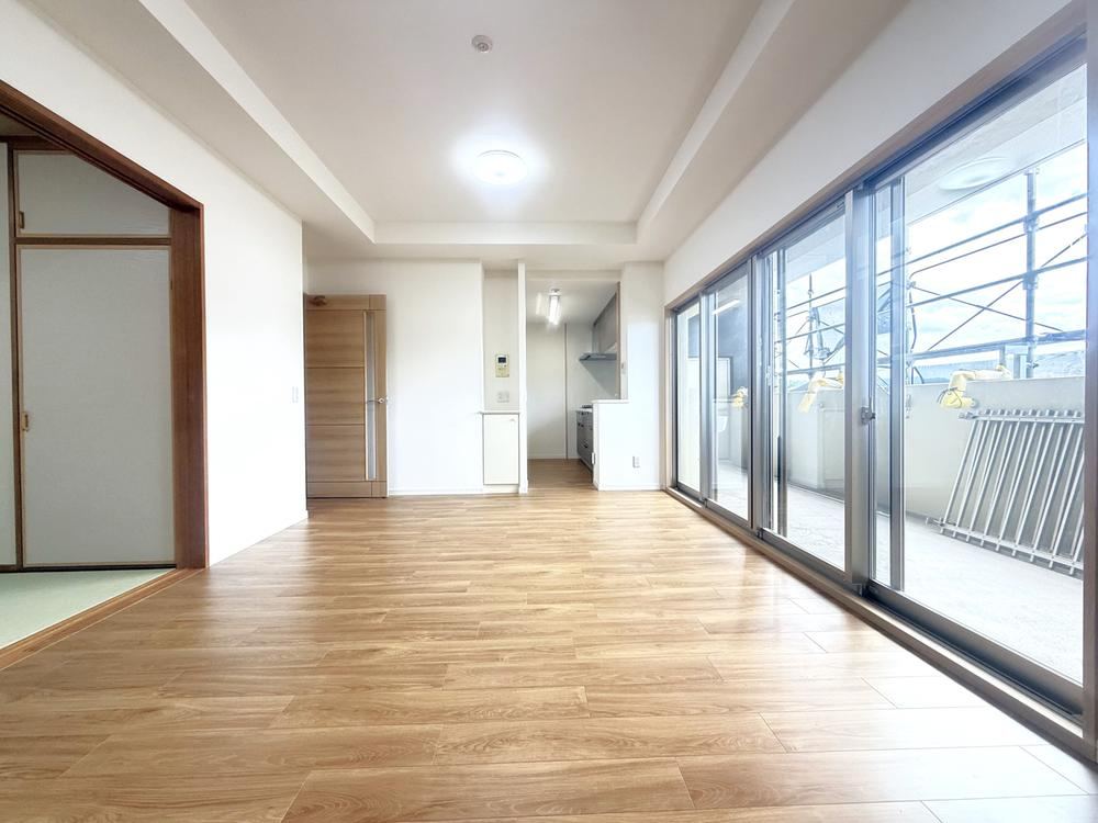 3LDK apartment in Asakita Ward, Hiroshima - Photo 1