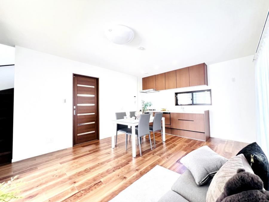 4LDK house in Chigasaki, Kanagawa - Photo 1