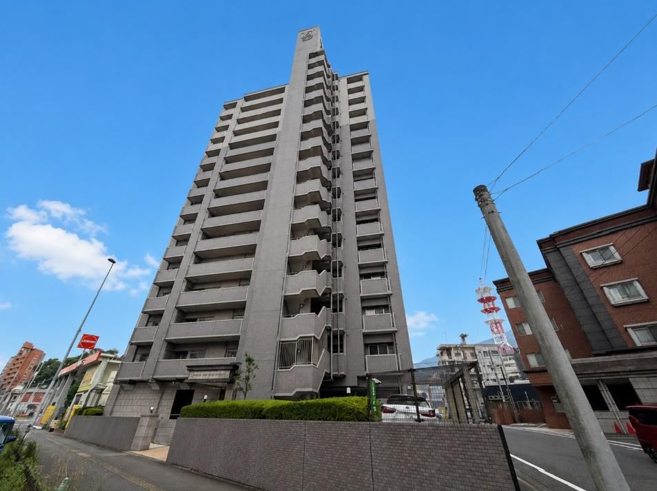 3LDK apartment in Yahatahigashi Ward, Kitakyushu, Fukuoka - Photo 1