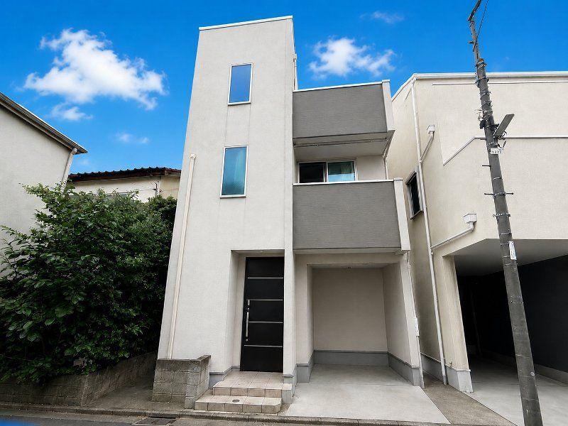 3LDK house in Adachi Ward, Tokyo - Photo 1