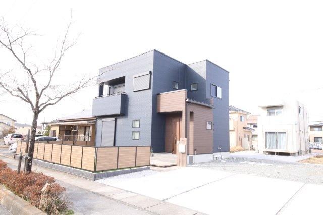 3LDK house in Hanyu, Saitama - Photo 1