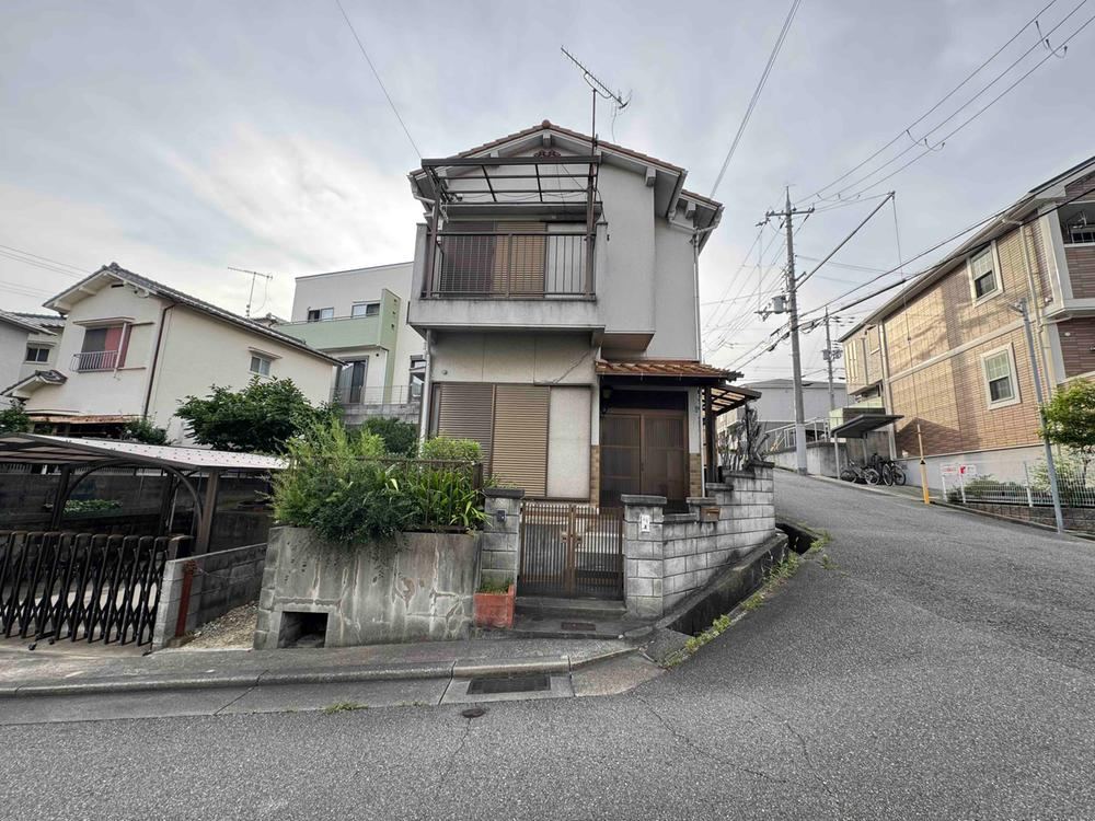 4DK house in Nishi Ward, Kobe, Hyogo - Photo 1