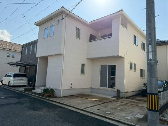 4LDK house in Asakita Ward, Hiroshima - Photo 1