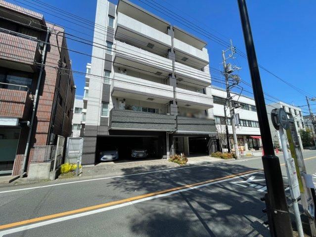2LDK apartment in Kunitachi, Tokyo - Photo 1