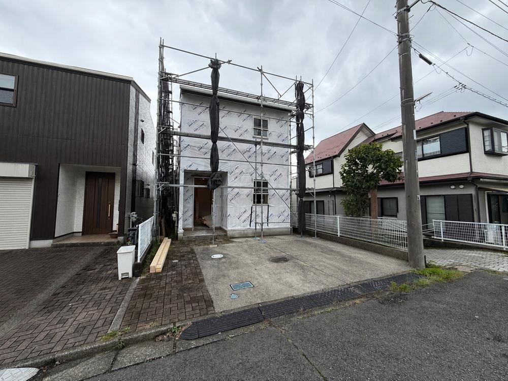 3LDK house in Fujisawa, Kanagawa - Photo 1