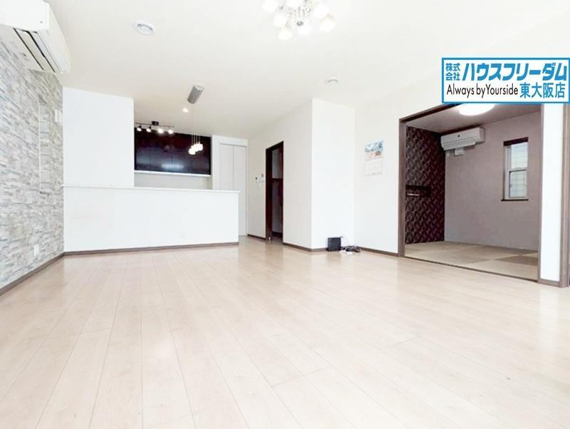 3LDK+2S house in Higashiosaka, Osaka - Photo 1