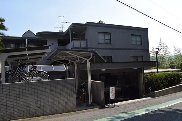 2LDK apartment in Ome, Tokyo - Photo 1