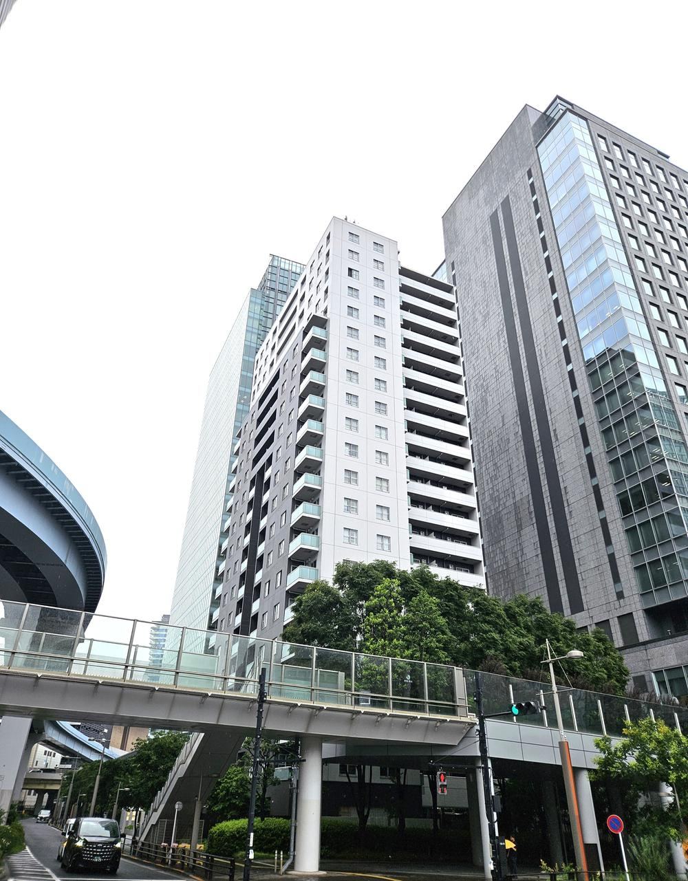 1LDK apartment in Minato Ward, Tokyo - Photo 1