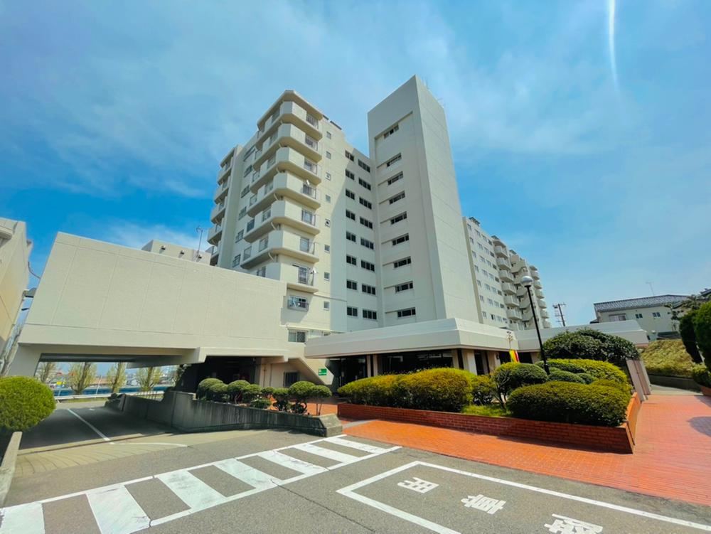 3LDK apartment in Nishi Ward, Niigata - Photo 1