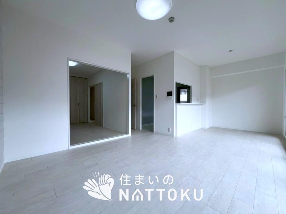 4LDK apartment in Hirakata, Osaka - Photo 1