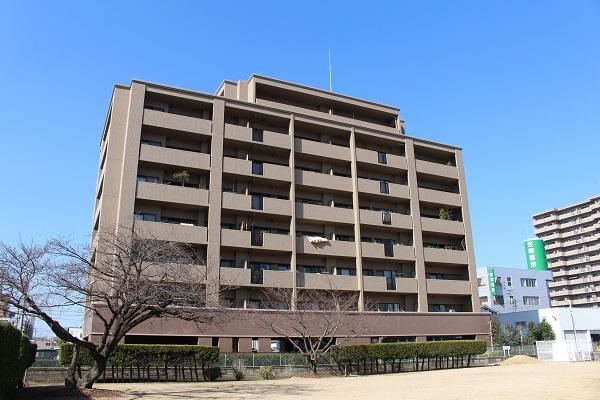 3LDK apartment in Kita Ward, Okayama - Photo 1