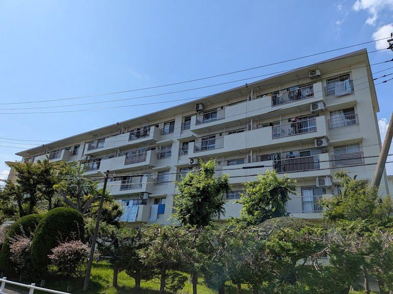 3DK apartment in Yashio, Saitama - Photo 1