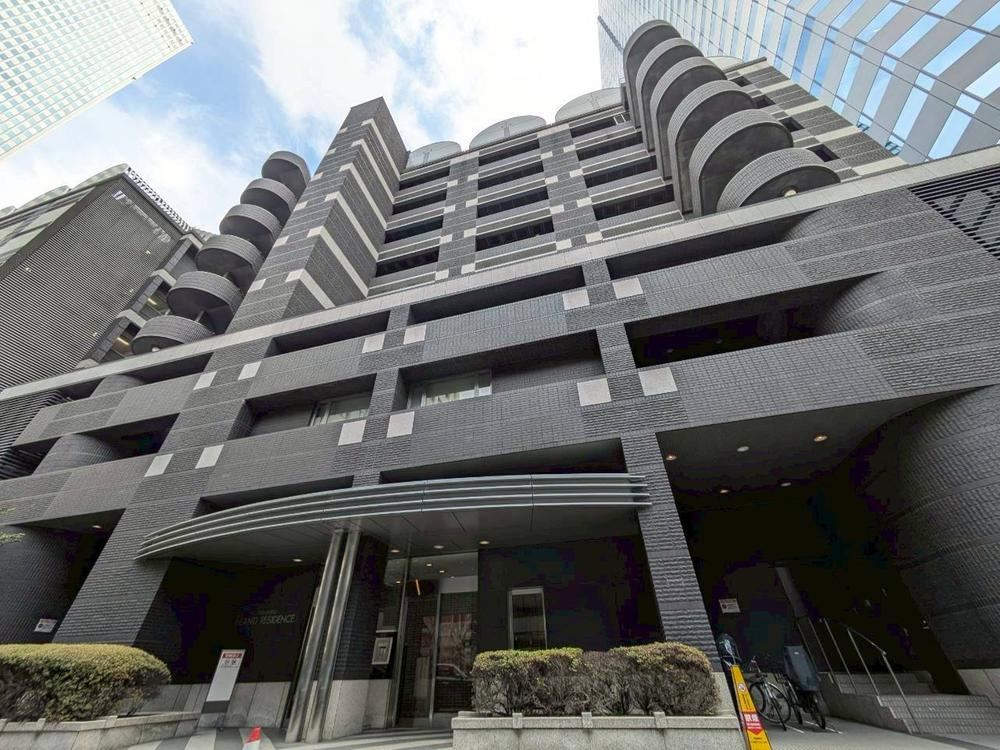 3LDK apartment in Shinjuku Ward, Tokyo - Photo 1