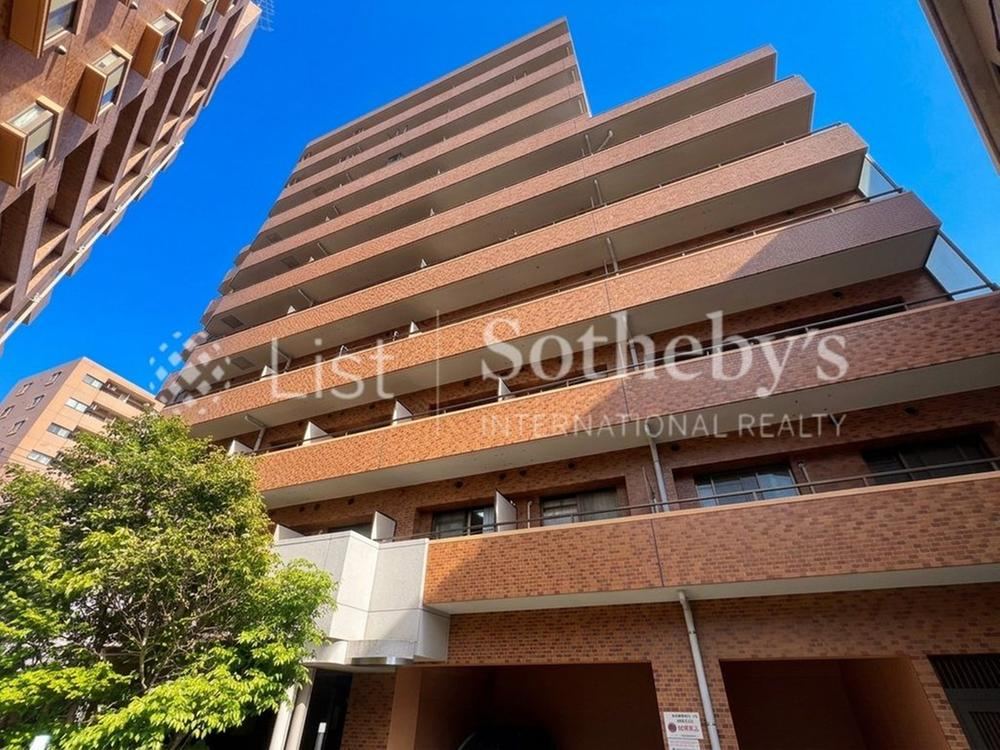 2LDK+S apartment in Minami Ward, Yokohama, Kanagawa - Photo 1