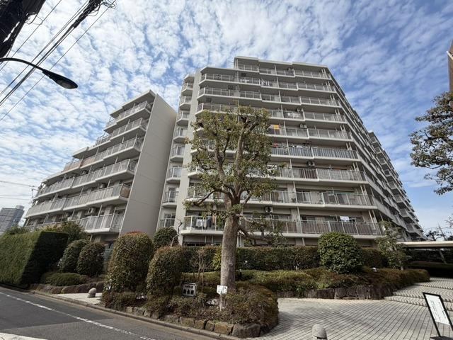3LDK apartment in Kita Ward, Tokyo - Photo 1