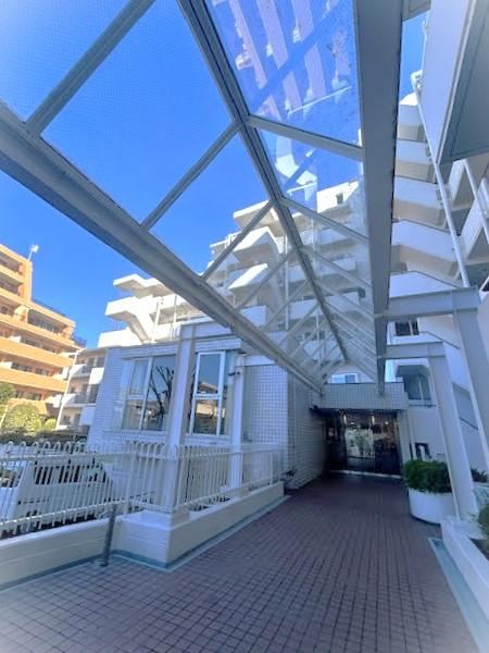 3LDK apartment in Urawa Ward, Saitama - Photo 1