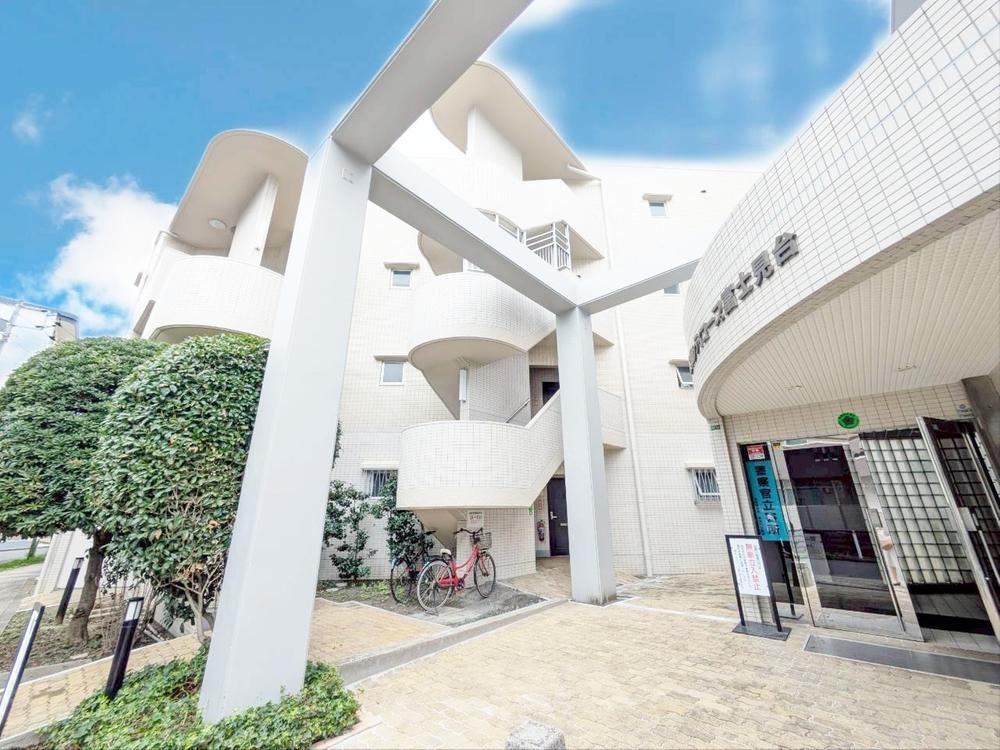 2DK apartment in Nerima Ward, Tokyo - Photo 1