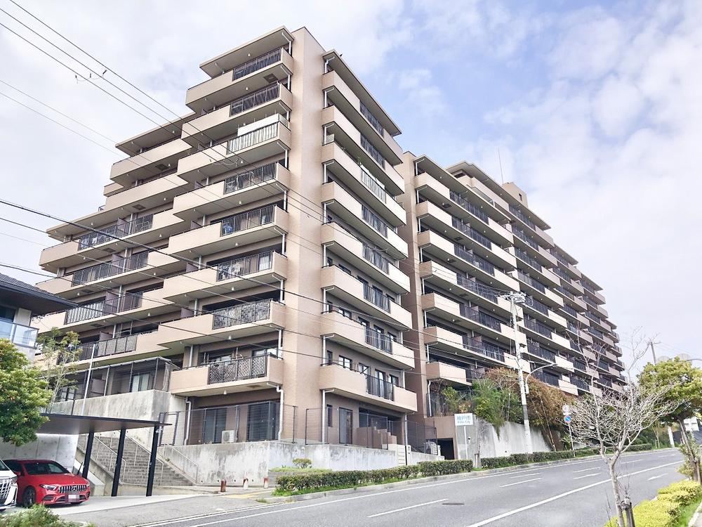 4LDK apartment in Akashi, Hyogo - Photo 1