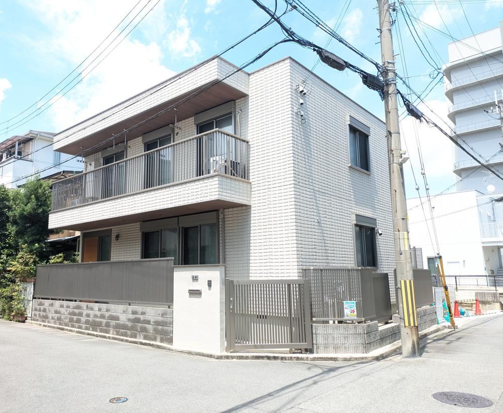 4LLDDKK house in Suita, Osaka - Photo 1