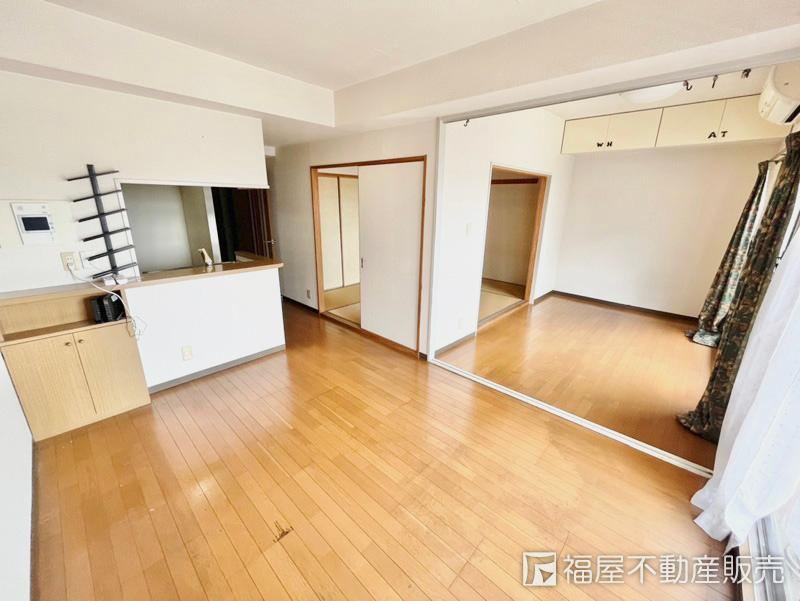 3LDK apartment in Himeji, Hyogo - Photo 1