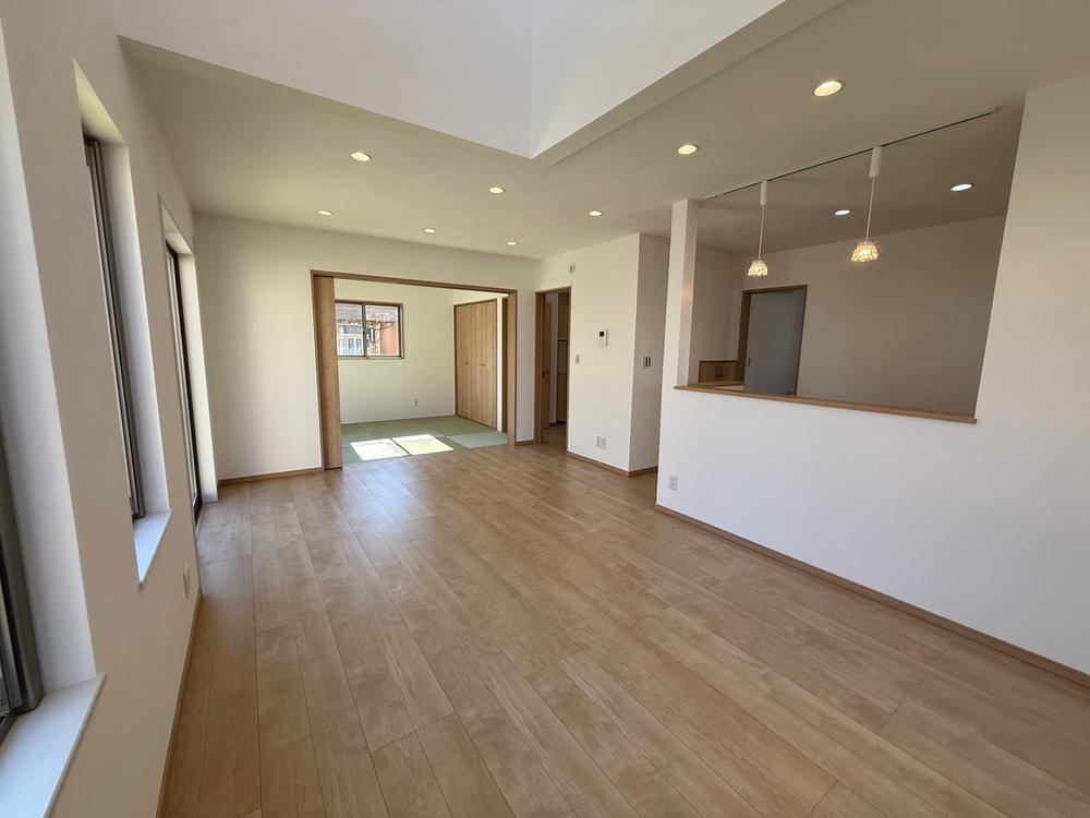 4LDK house in Taihaku Ward, Sendai, Miyagi - Photo 1