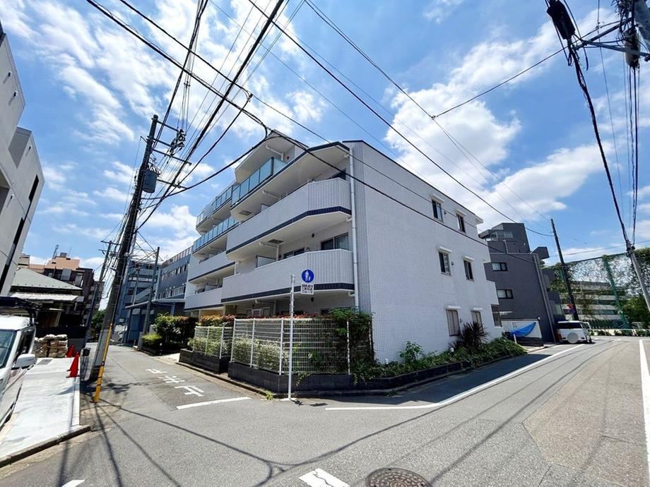 3LDK apartment in Nerima Ward, Tokyo - Photo 1