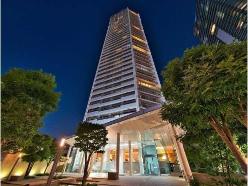 3LDK apartment in Minato Ward, Tokyo - Photo 1