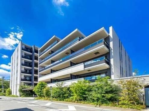 3LDK apartment in Asaka, Saitama - Photo 1