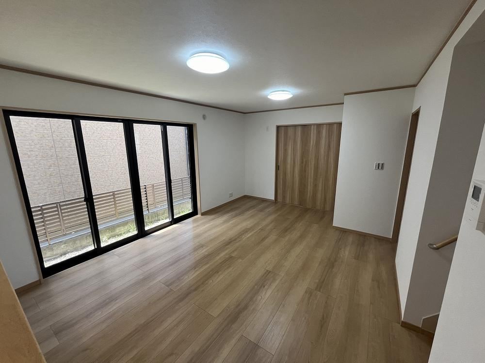 4LDK house in Yamatokoriyama, Nara - Photo 1