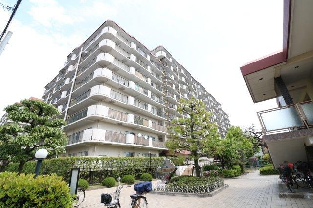 3LDK apartment in Amagasaki, Hyogo - Photo 1