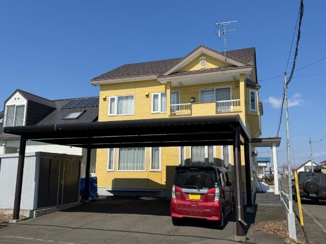 6LDK house in Obihiro, Hokkaido - Photo 1