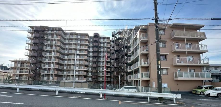 3LDK apartment in Kawaguchi, Saitama - Photo 1
