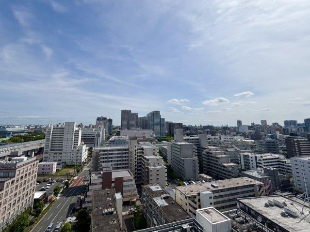 3LDK apartment in Shinagawa Ward, Tokyo - Photo 1