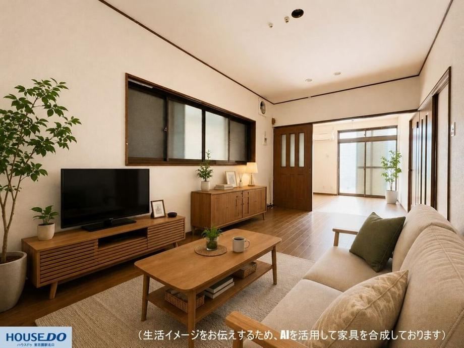 4LDK house in Yao, Osaka - Photo 1