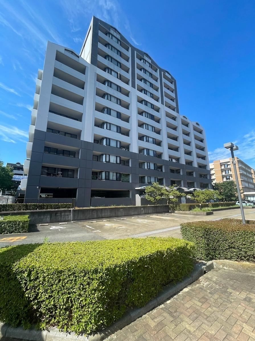 4LDK apartment in Minami Ward, Fukuoka - Photo 1