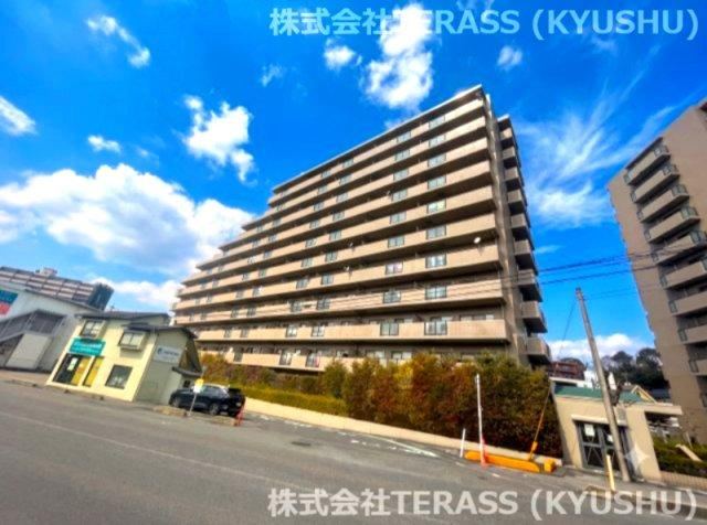 4LDK apartment in Shunan, Yamaguchi - Photo 1