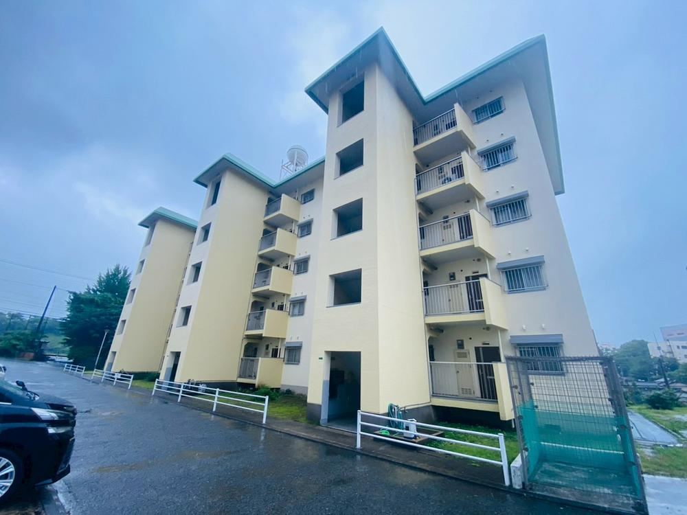 3LDK apartment in Kokurakita Ward, Kitakyushu, Fukuoka - Photo 1