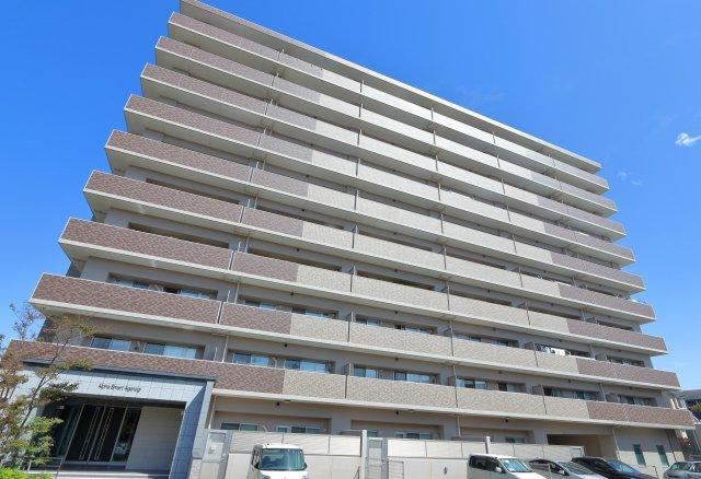 2LDK apartment in Matsue, Shimane - Photo 1