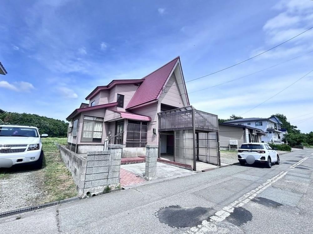 5LDK house in Shinjo, Yamagata - Photo 1