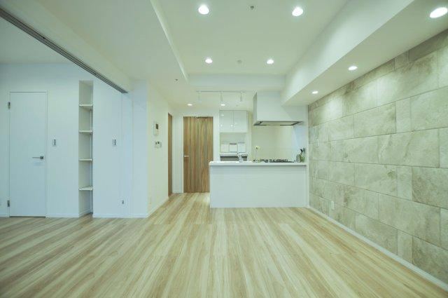 1LDK apartment in Shinjuku Ward, Tokyo - Photo 1