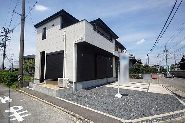 4LDK house in Kariya, Aichi - Photo 1