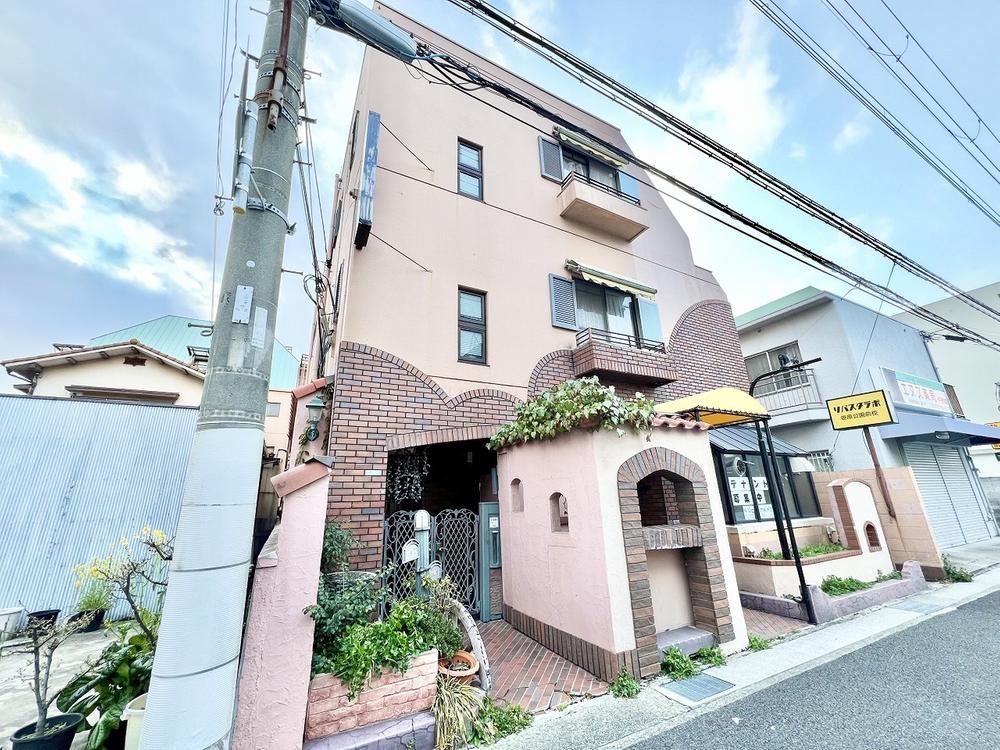 6DKK house in Itami, Hyogo - Photo 1