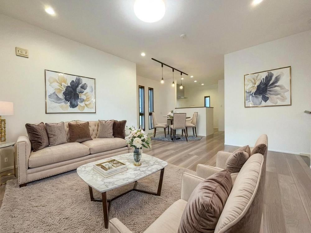 4LDK house in Edogawa Ward, Tokyo - Photo 1